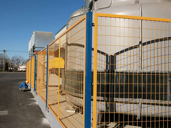 工廠廠區(qū)隔離柵圖片2